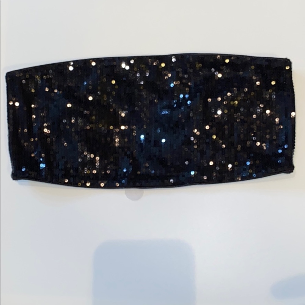 Sparkling sequins black tube top